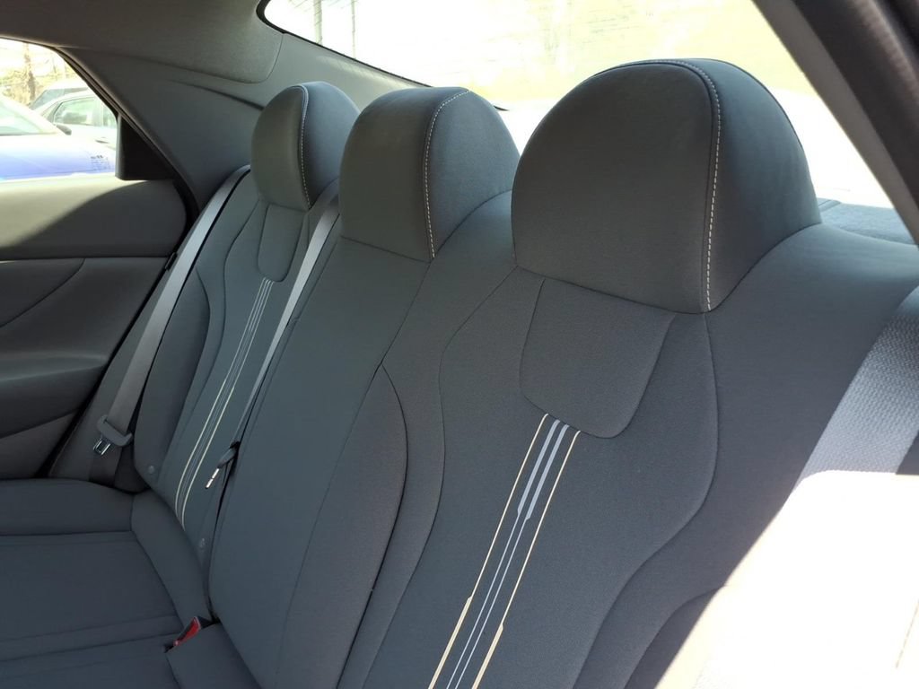 New 2026 Hyundai Elantra Sport FWD image 11