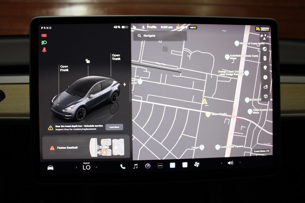 Used 2023 Tesla Model Y Long Range AWD/4WD image 24
