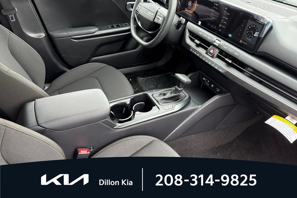 New 2026 Kia K4 FWD image 16