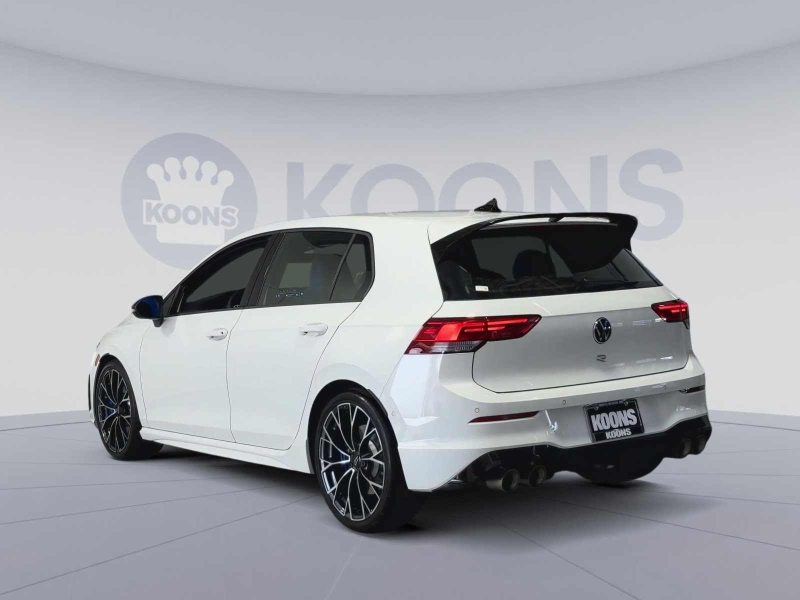 Used 2025 Volkswagen Golf w/ Euro Style Package AWD/4WD image 8
