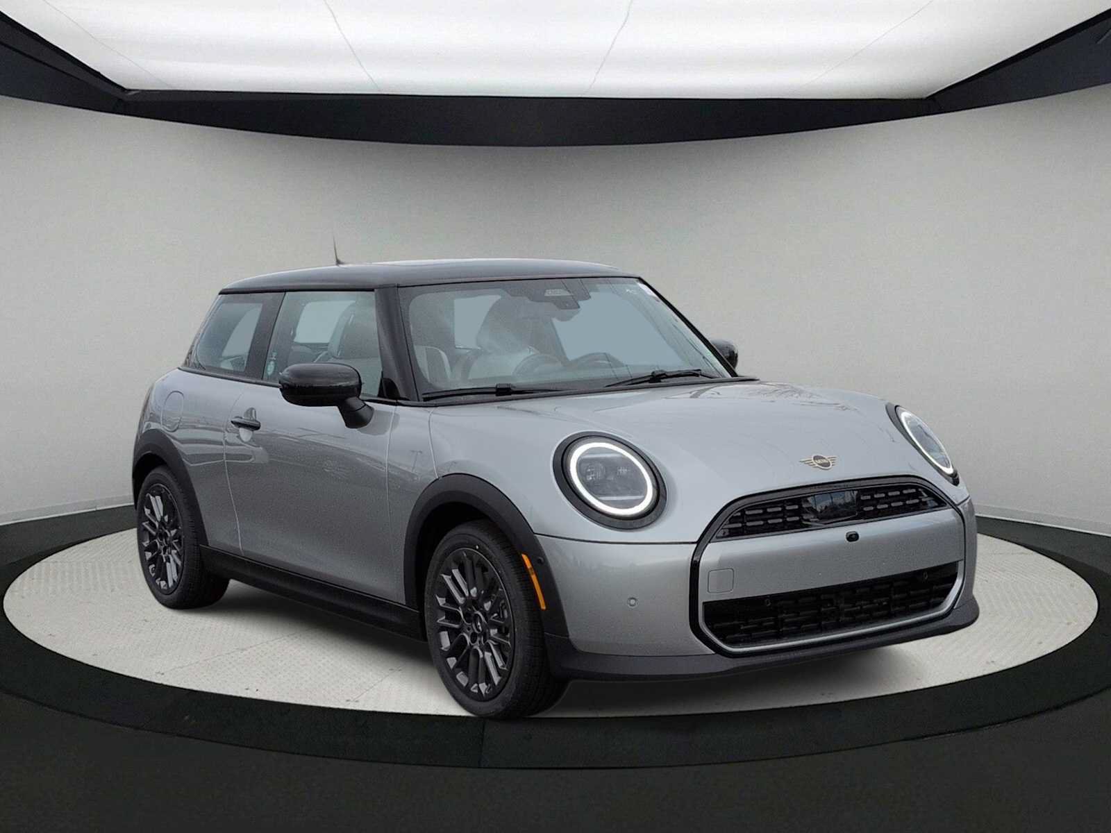 New 2026 MINI Cooper 2-Door Hardtop FWD image 2