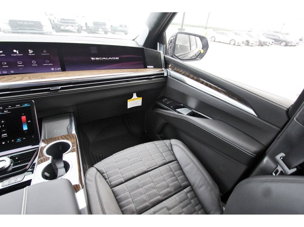 New 2026 Cadillac Escalade Platinum Sport AWD/4WD image 10