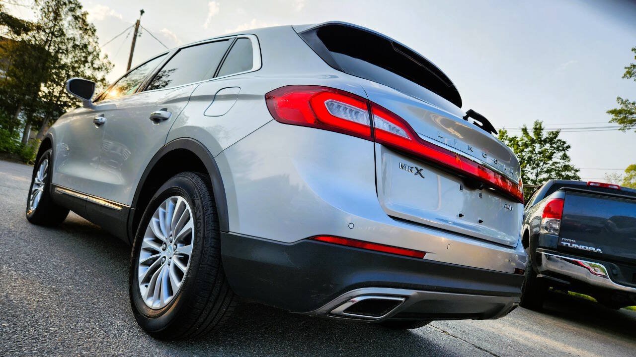 Used 2016 Lincoln MKX Select w/ Select Plus Package AWD/4WD image 12
