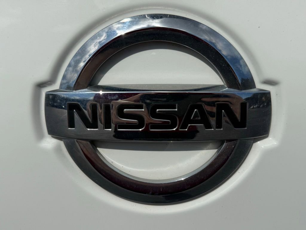 Used 2022 Nissan Titan S image 39