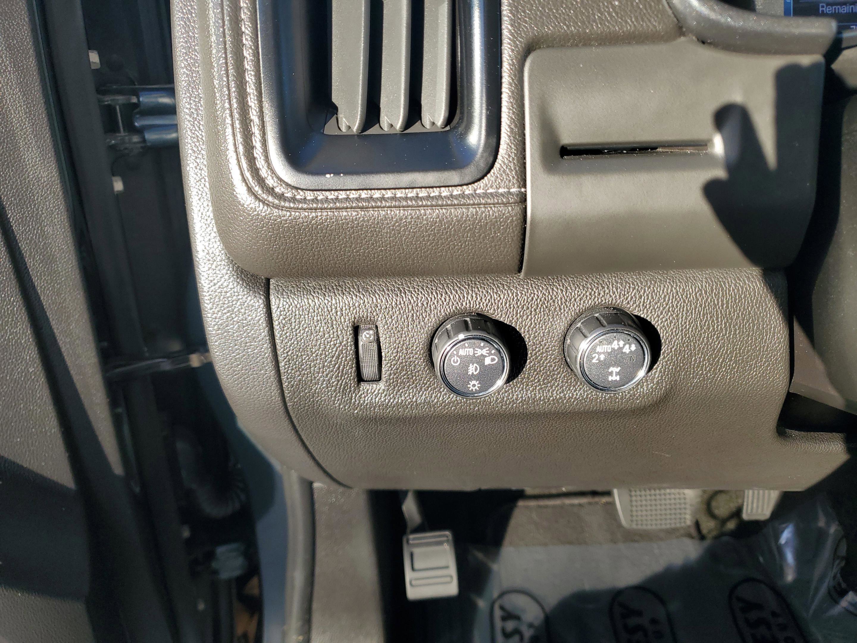 Used 2018 GMC Canyon SLT w/ Driver Alert Package image 33