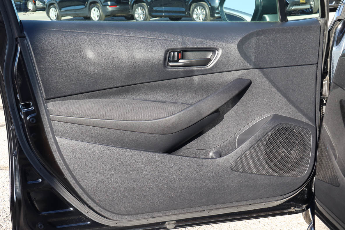 Used 2024 Toyota Corolla LE FWD image 13
