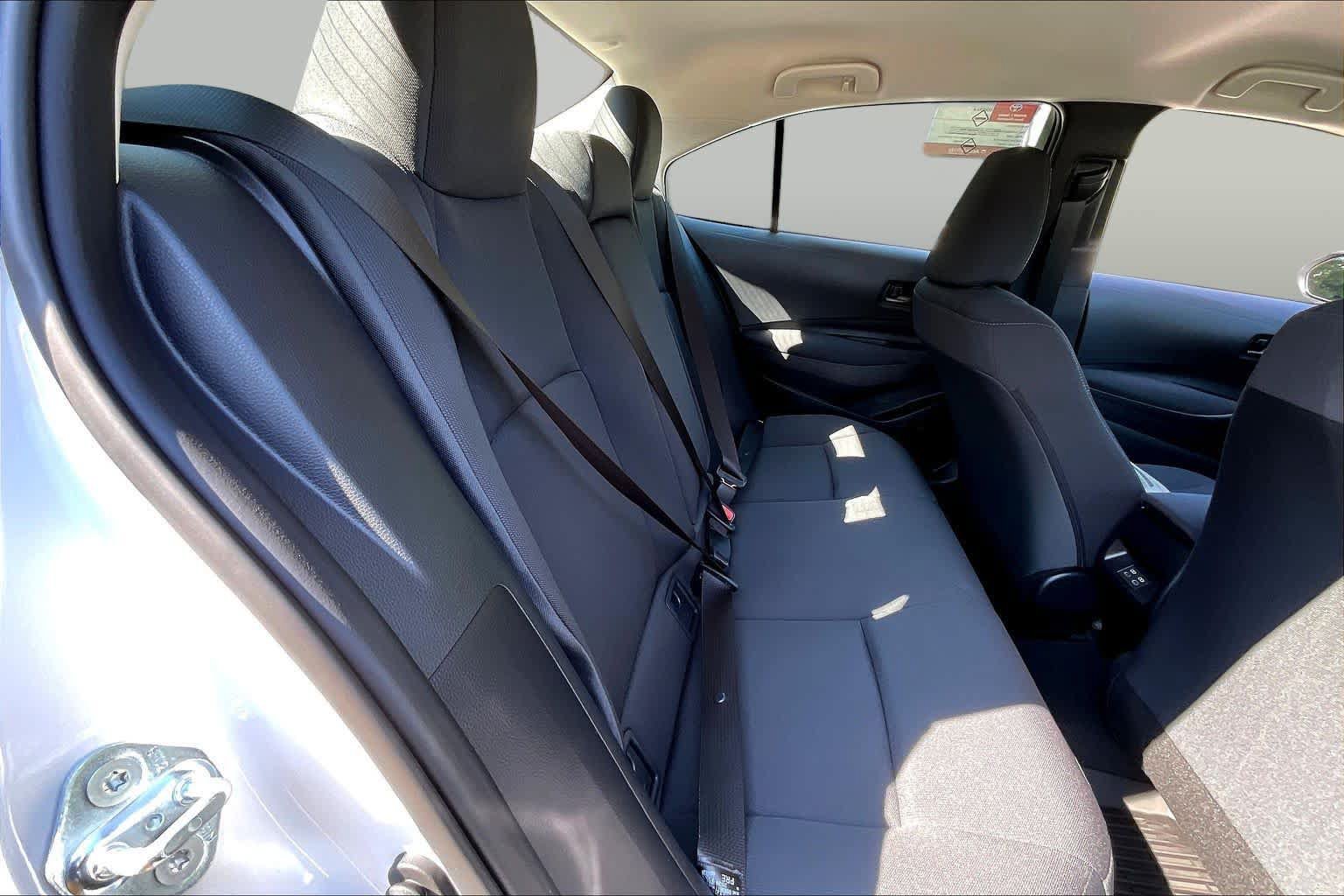Used 2026 Toyota Corolla LE FWD image 20