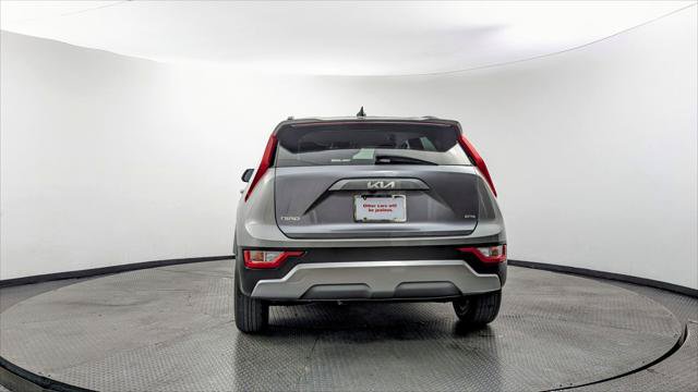 Used 2025 Kia Niro LX FWD image 7