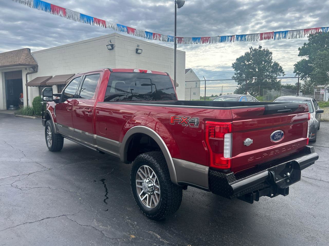 Used 2018 Ford F350 King Ranch w/ King Ranch Ultimate Package AWD/4WD image 9