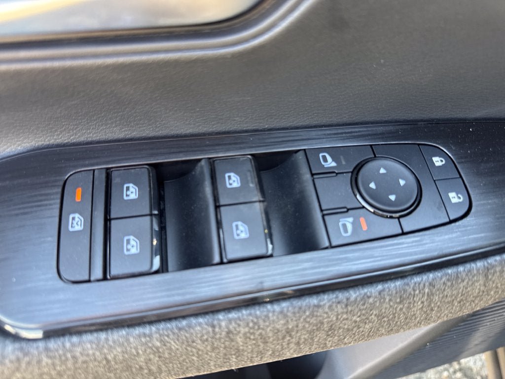 New 2027 Nissan Kicks SV AWD/4WD image 16