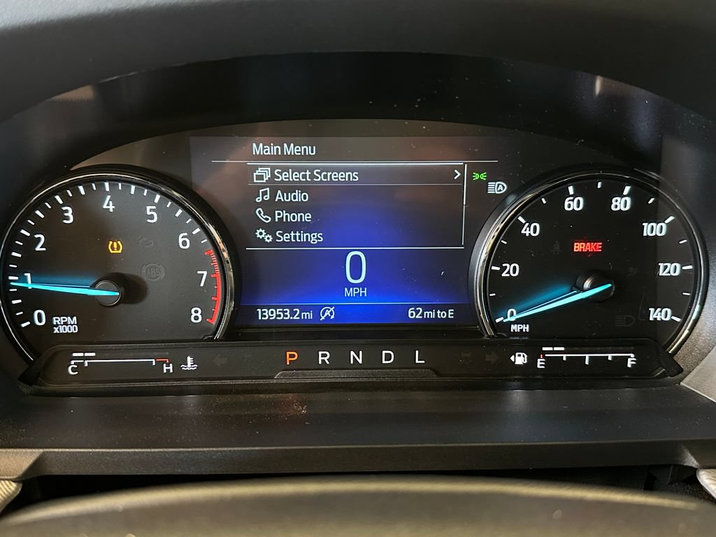 Used 2024 Ford Explorer XLT w/ Equipment Group 202A AWD/4WD image 10