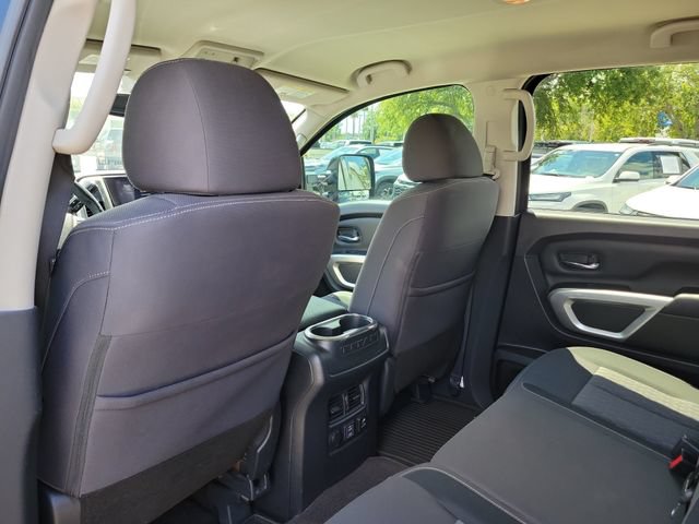 Used 2021 Nissan Titan SV w/ SV Convenience Package AWD/4WD image 12
