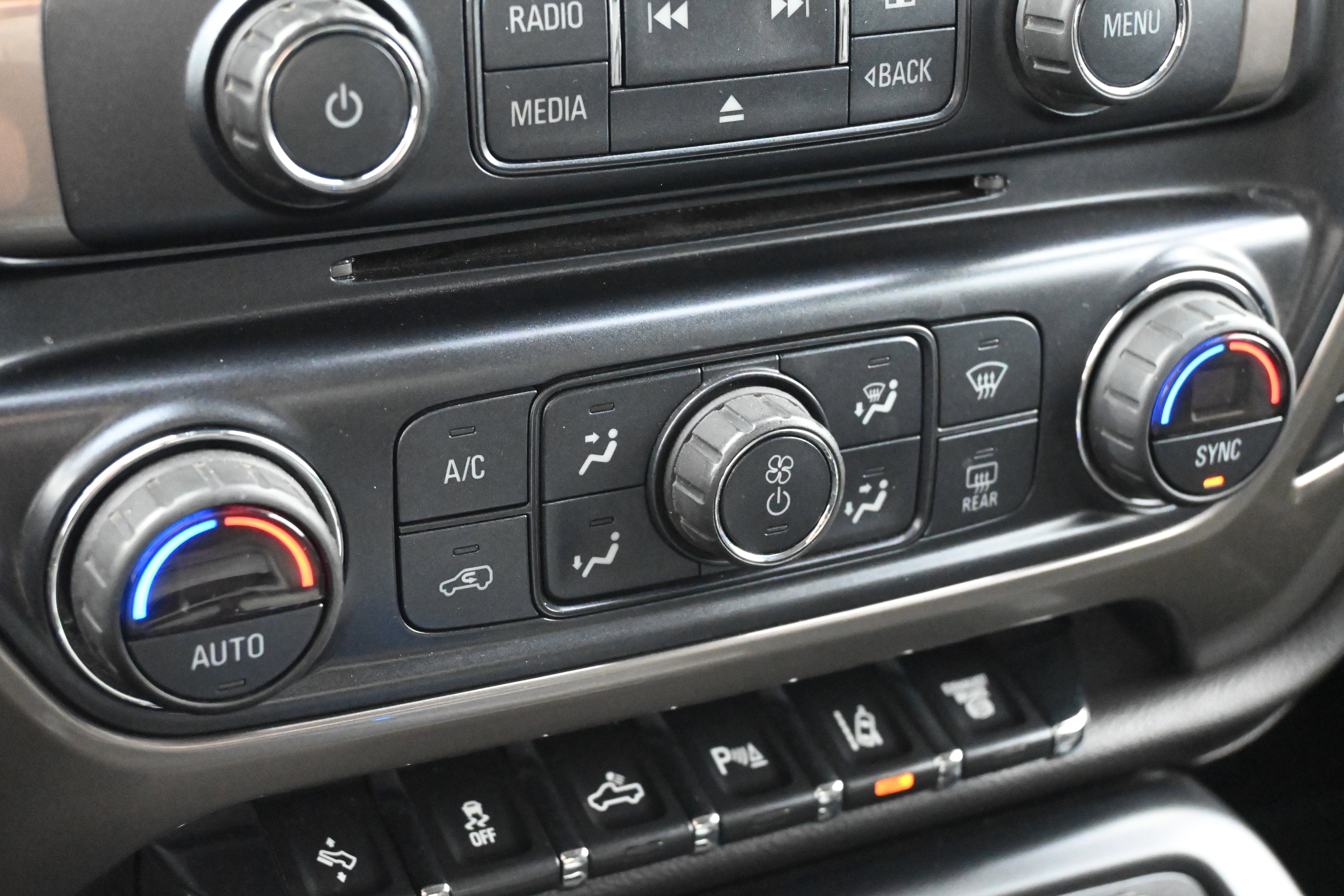 Used 2017 Chevrolet Silverado 2500 High Country w/ Duramax Plus Package image 20