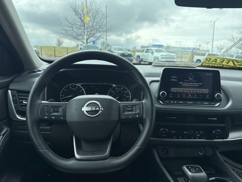 Used 2025 Nissan Rogue SV image 26