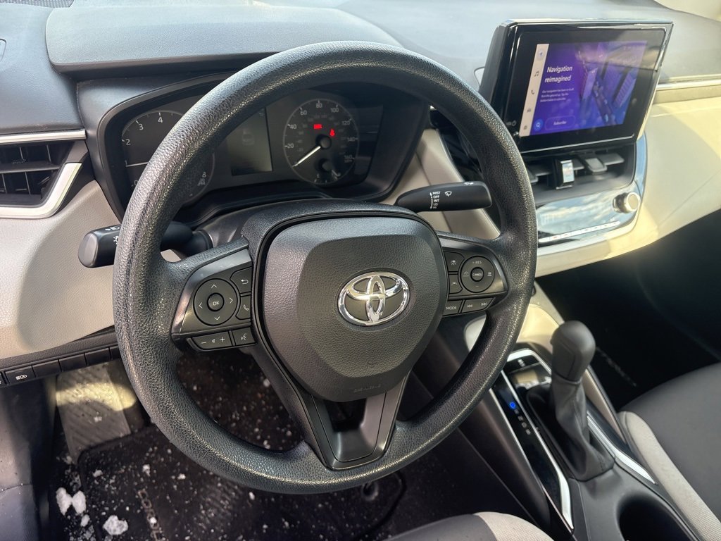 Used 2023 Toyota Corolla LE image 14