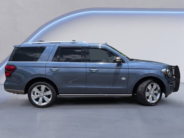 Used 2022 Ford Expedition King Ranch AWD/4WD video 3