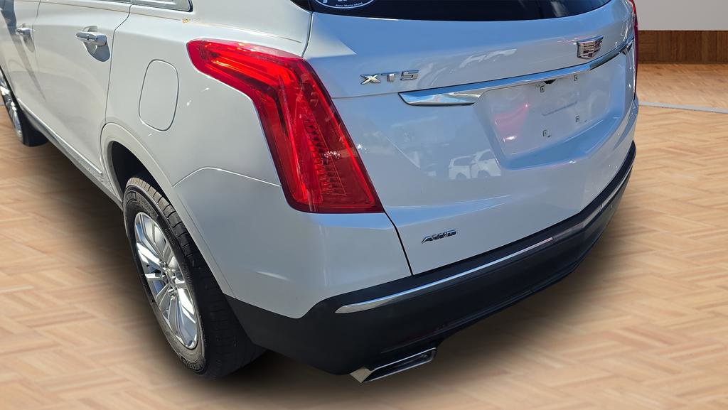 Used 2018 Cadillac XT5 AWD image 12