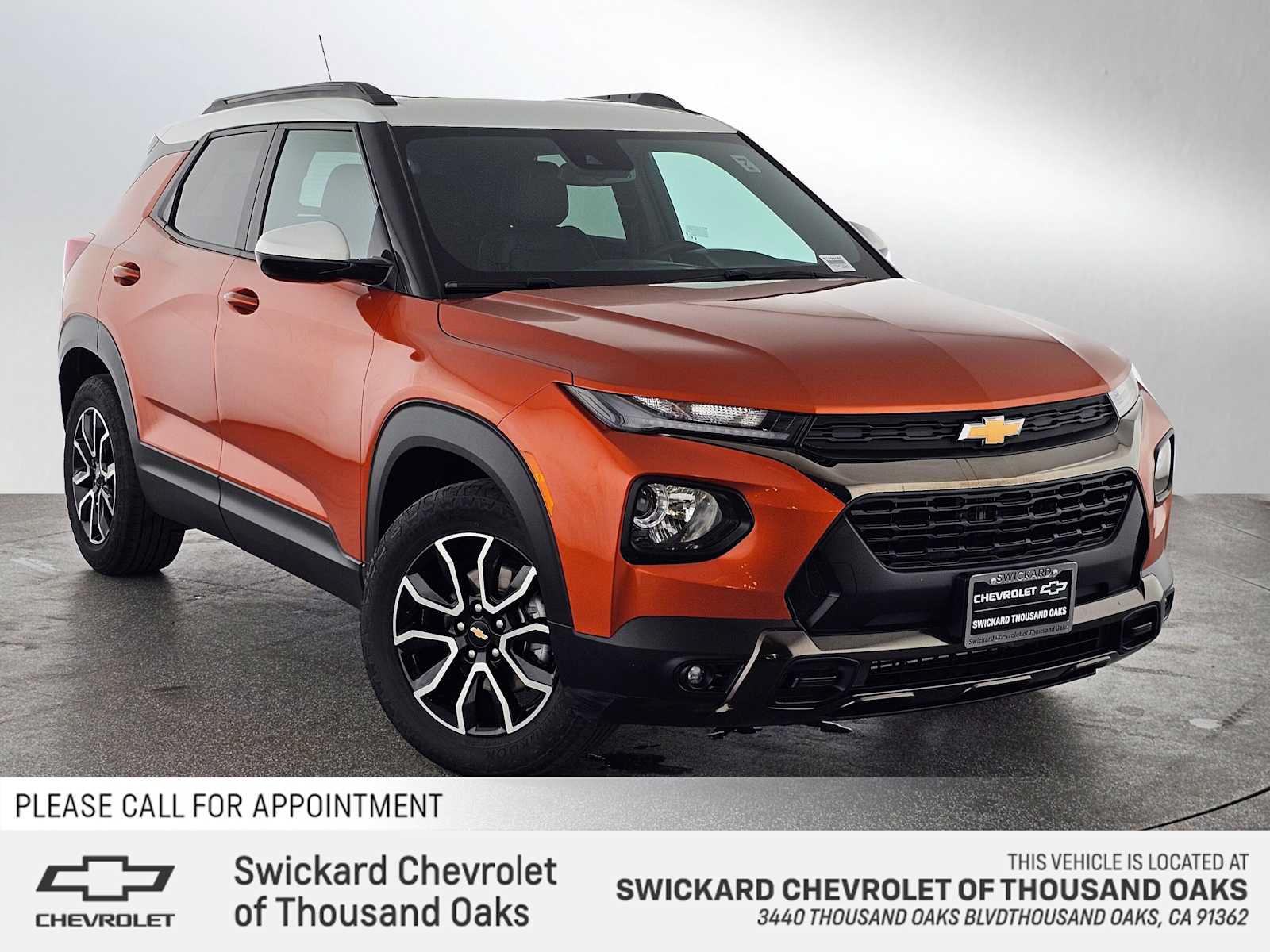 Used 2023 Chevrolet TrailBlazer ACTIV w/ Sun and Liftgate Package FWD image 1