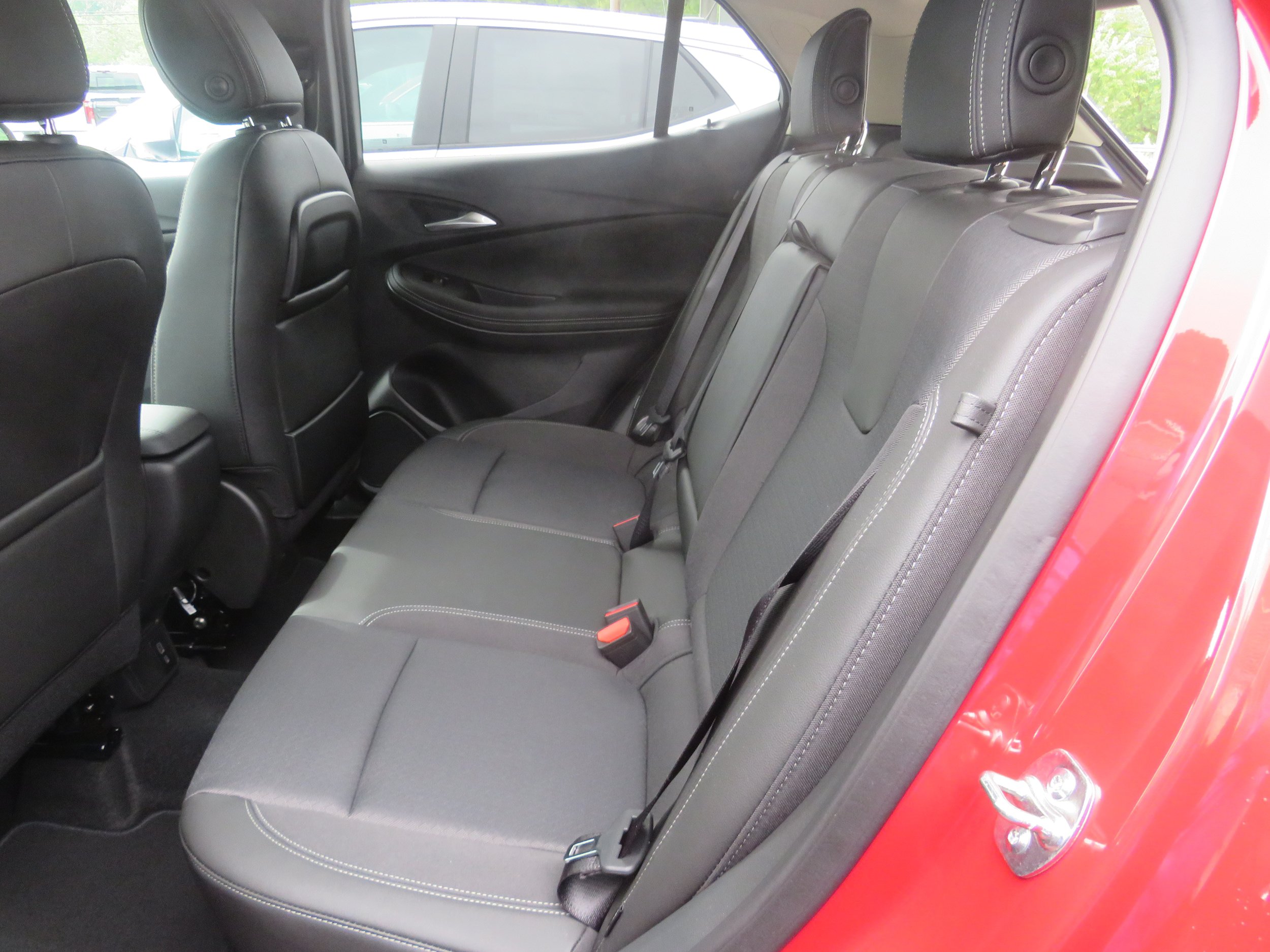 New 2026 Buick Encore GX Preferred w/ Comfort Package AWD/4WD image 8