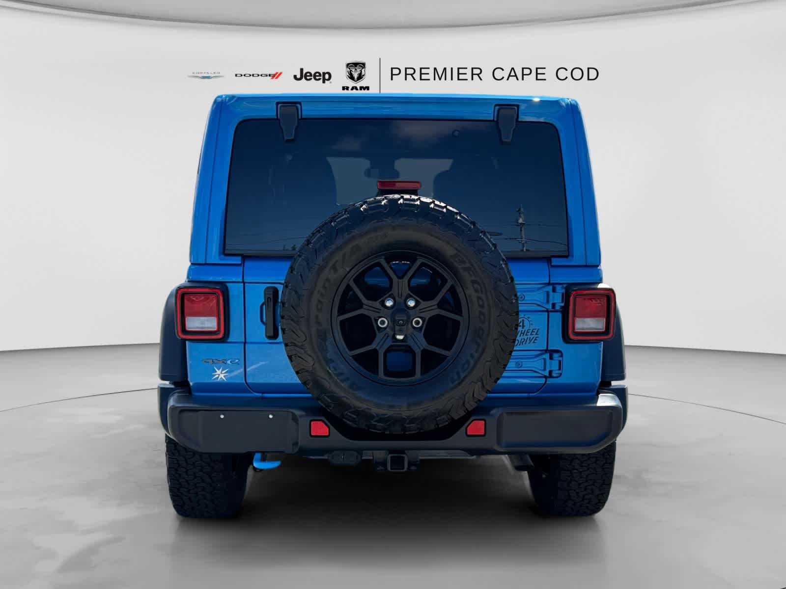 Used 2024 Jeep Wrangler Unlimited AWD/4WD image 9