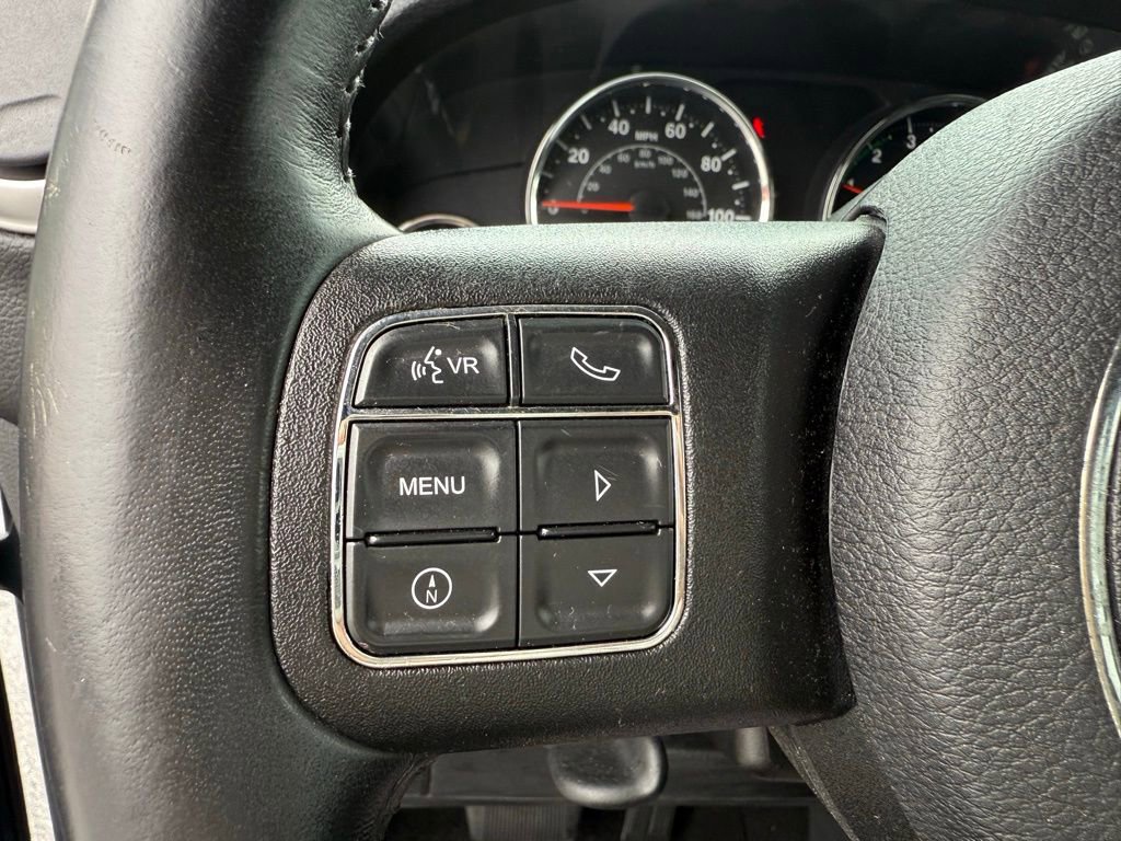 Used 2016 Jeep Wrangler Unlimited Sahara w/ Connectivity Group image 15