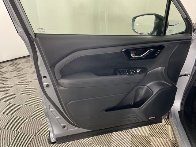 Used 2025 Subaru Forester Touring image 18