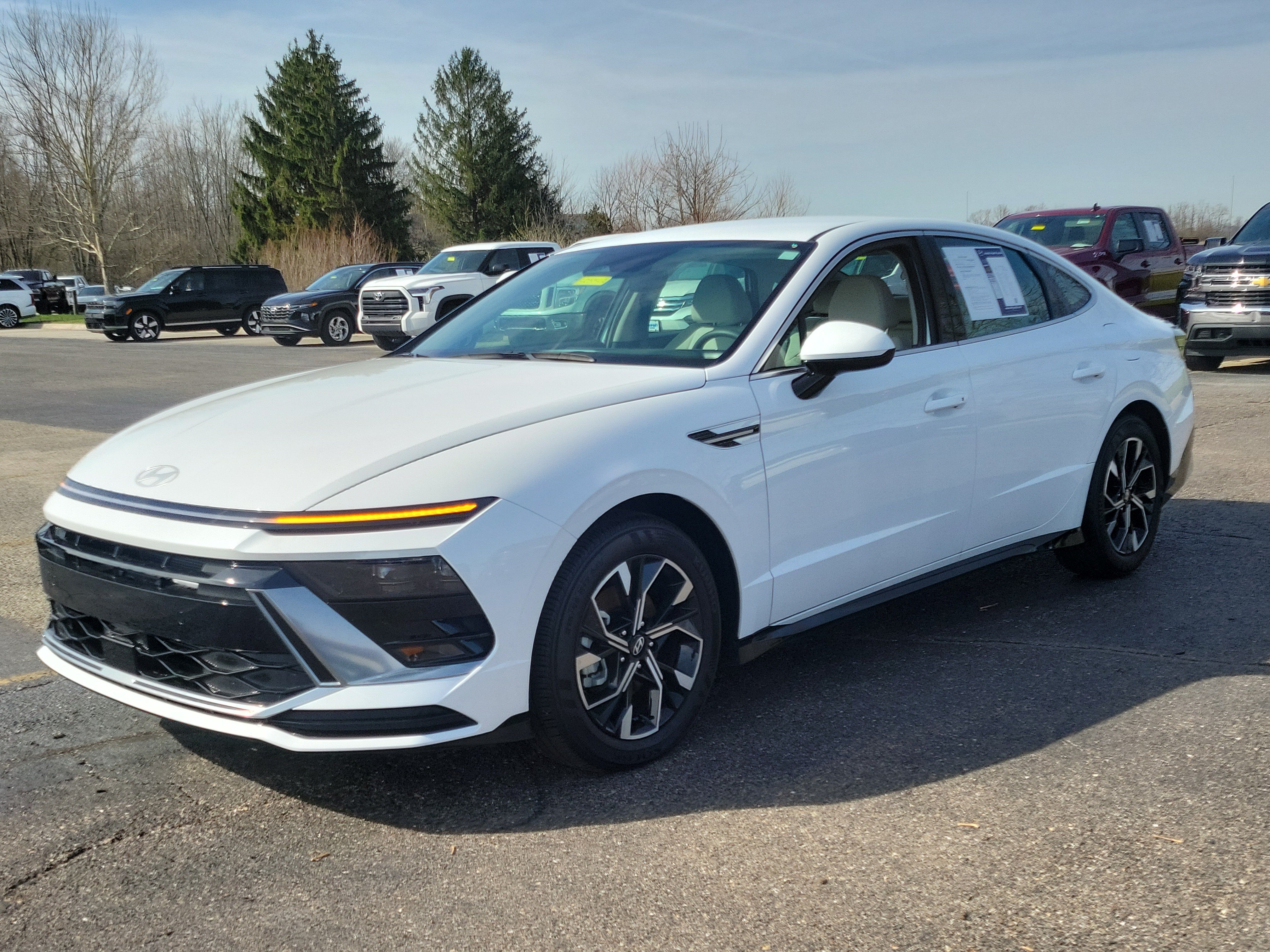 New 2025 Hyundai Sonata SEL FWD image 2
