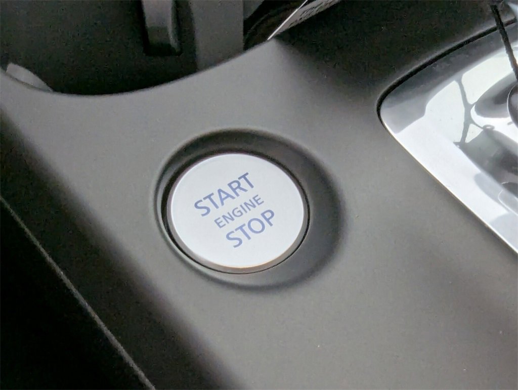 New 2025 INFINITI QX50 Luxe image 15