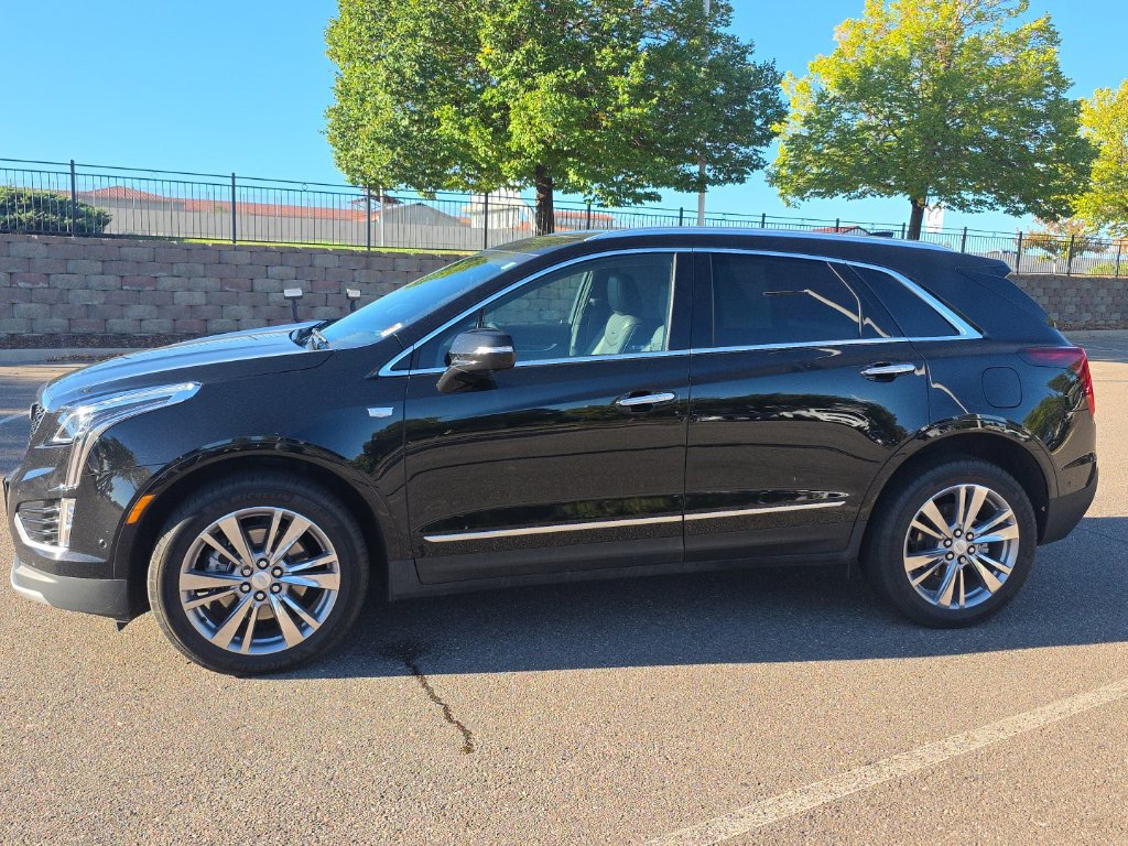 Certified 2024 Cadillac XT5 Premium Luxury w/ Technology Package AWD/4WD image 3