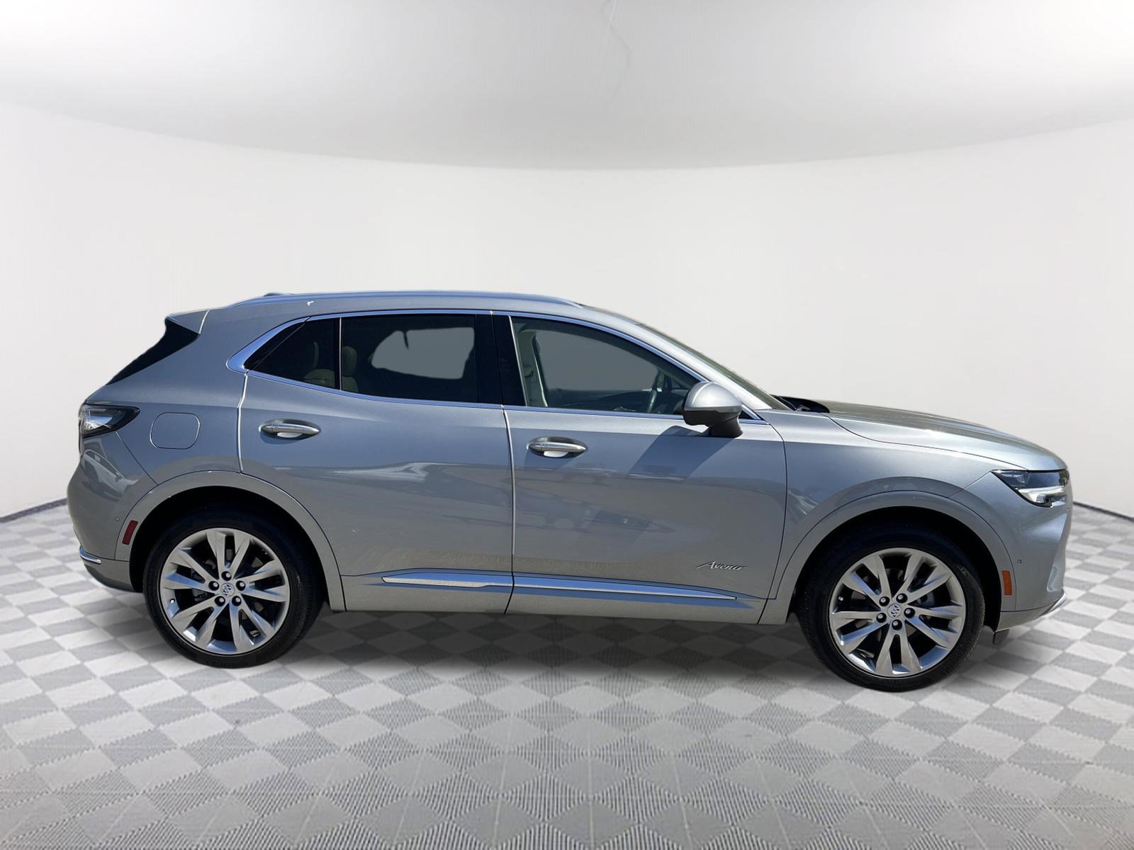Used 2023 Buick Envision Avenir FWD image 5