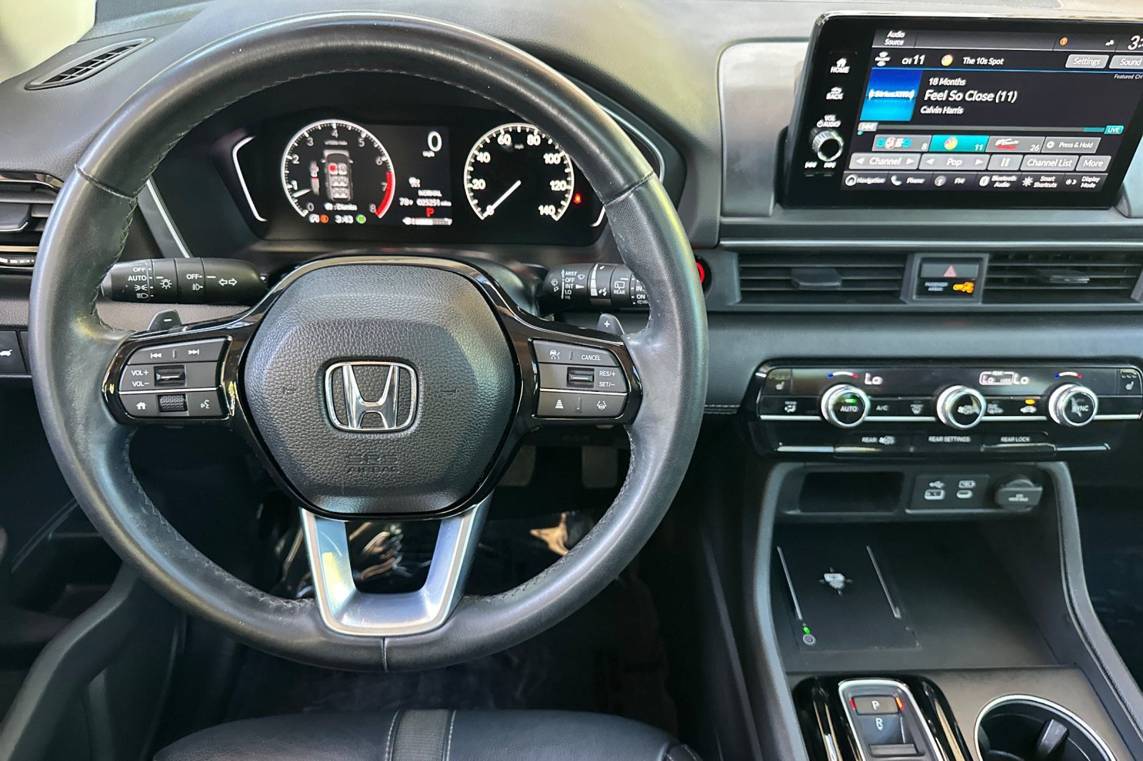 Used 2024 Honda Pilot Touring image 34