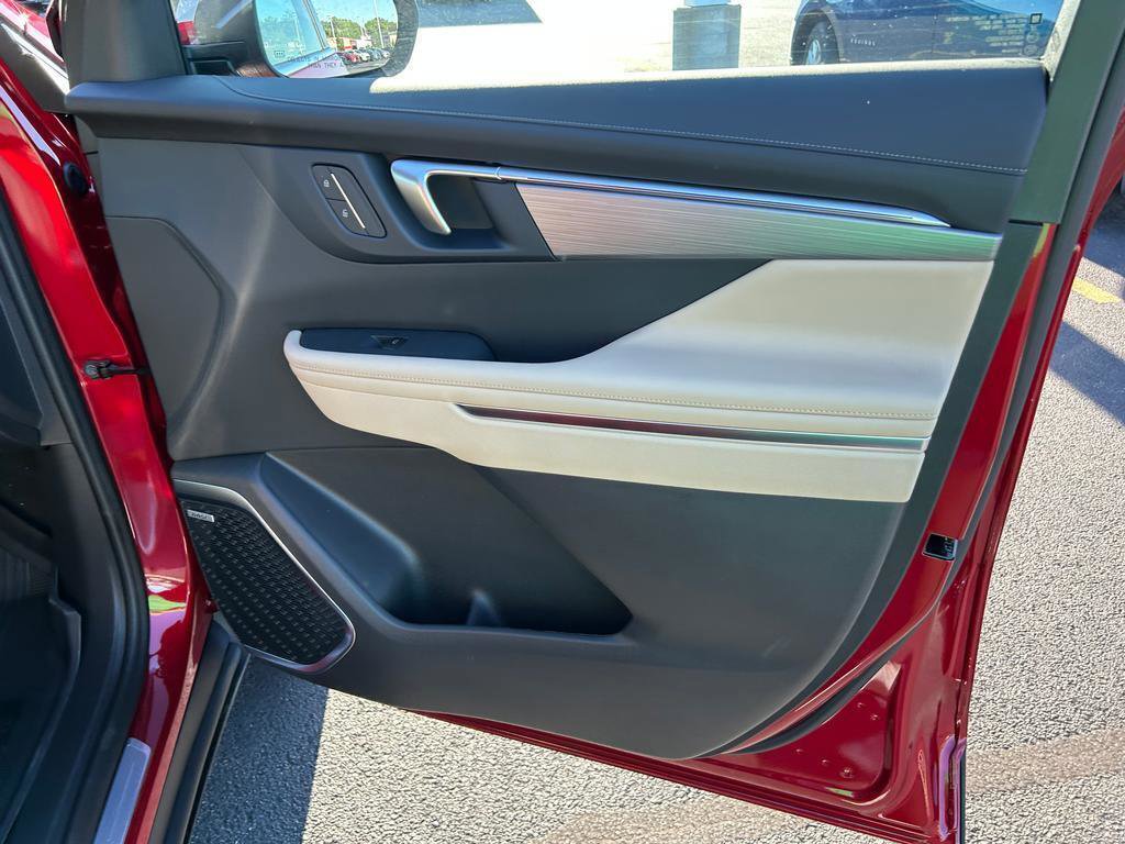 New 2026 Buick Enclave Preferred w/ Power Package image 18