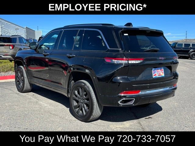 Used 2022 Jeep Grand Cherokee Overland w/ Luxury Tech Group IV AWD/4WD image 3