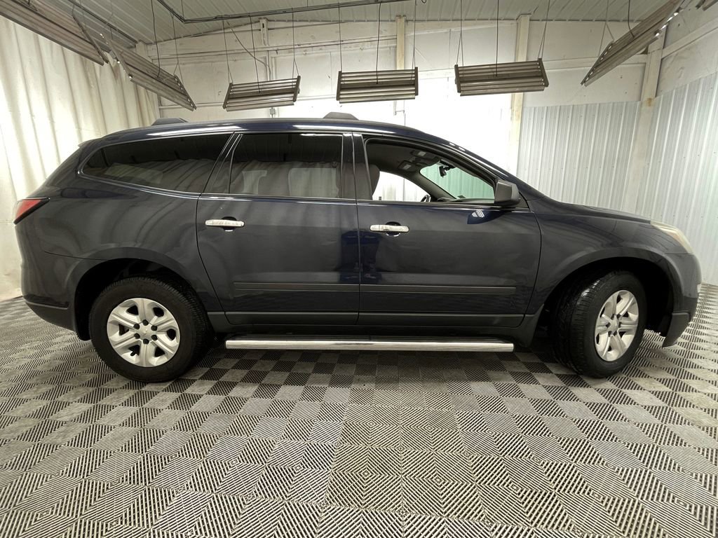 Used 2015 Chevrolet Traverse LS w/ LPO, 'HIT The Road' Package FWD image 18