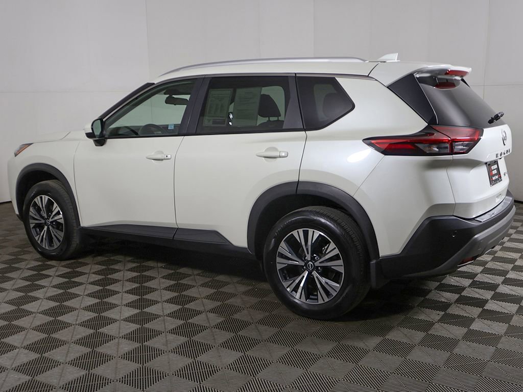 Used 2023 Nissan Rogue SV w/ SV Premium B Package AWD/4WD image 13