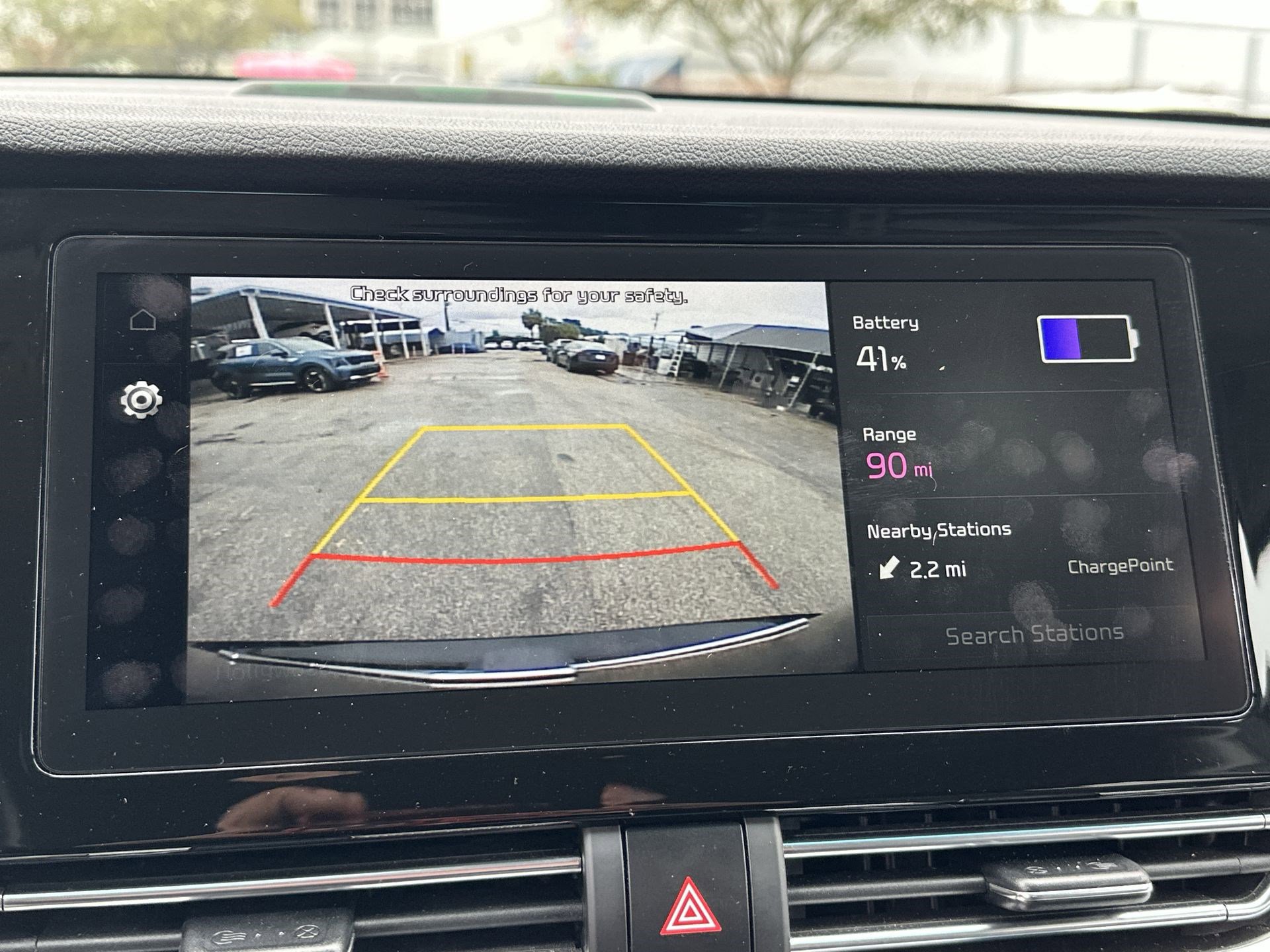 Used 2022 Kia Niro EX image 25