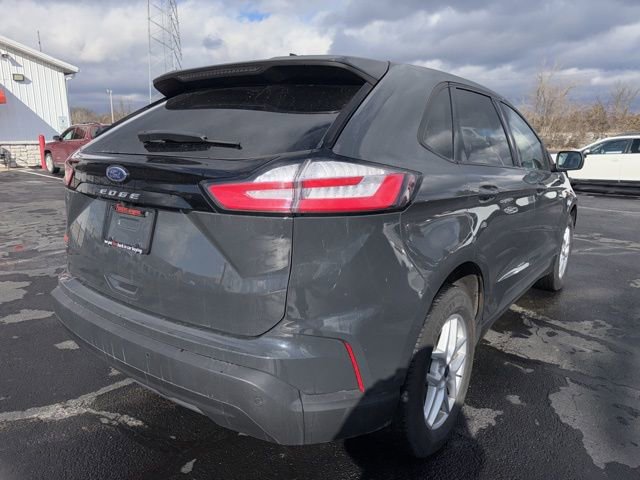 Used 2021 Ford Edge SE image 7