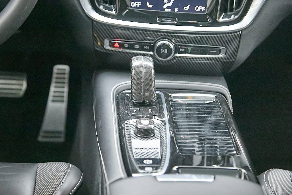 Certified 2022 Volvo S60 T8 Polestar image 30