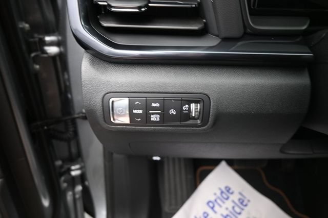New 2026 GMC Terrain AT4 w/ Technology Package II AWD/4WD image 33