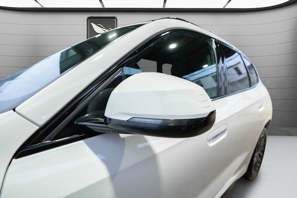 Used 2024 BMW X1 xDrive28i w/ M Sport Package image 11