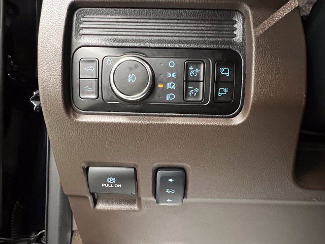 Used 2025 Ford F350 King Ranch AWD/4WD image 31