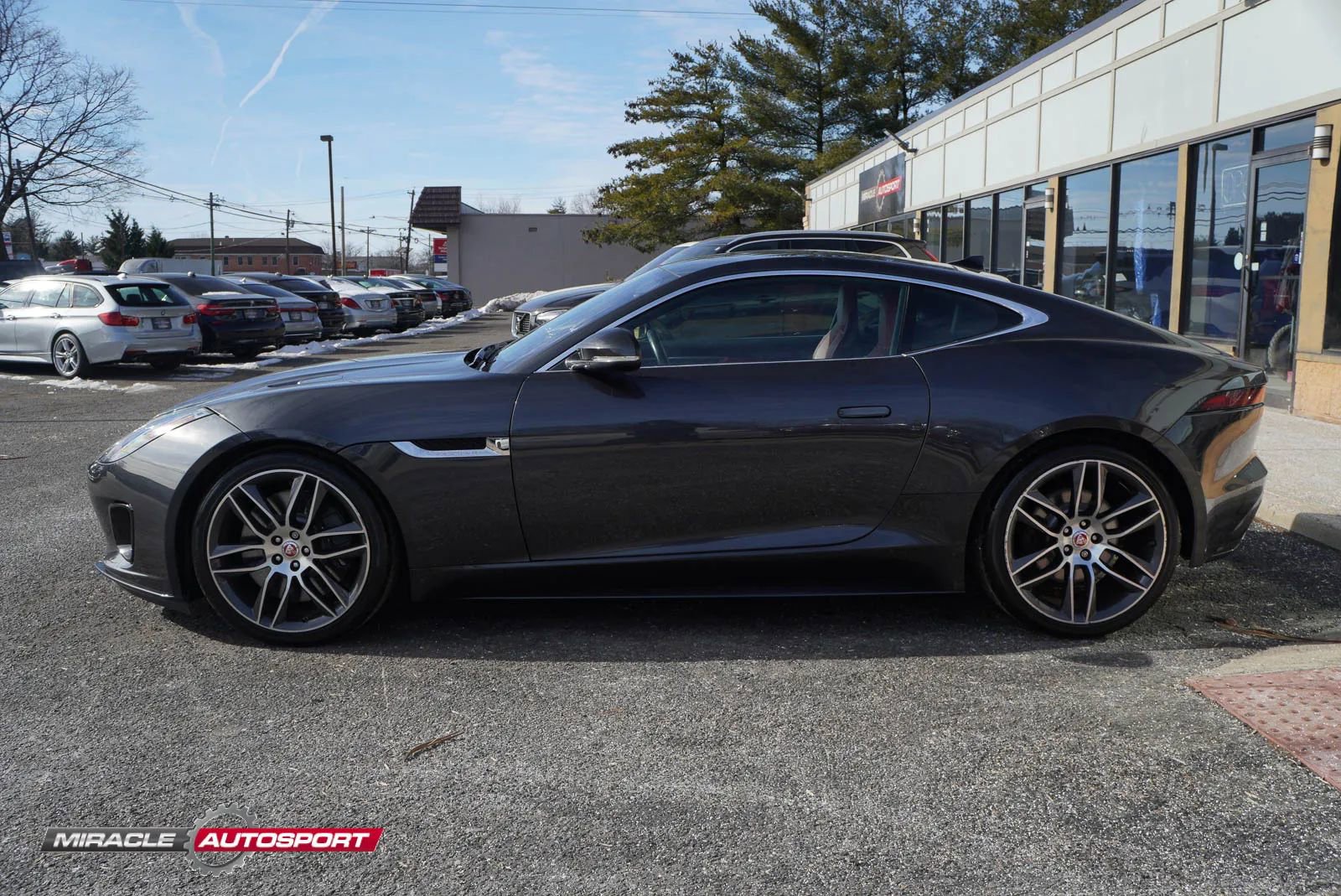 Used 2018 Jaguar F-TYPE R-Dynamic AWD/4WD image 4