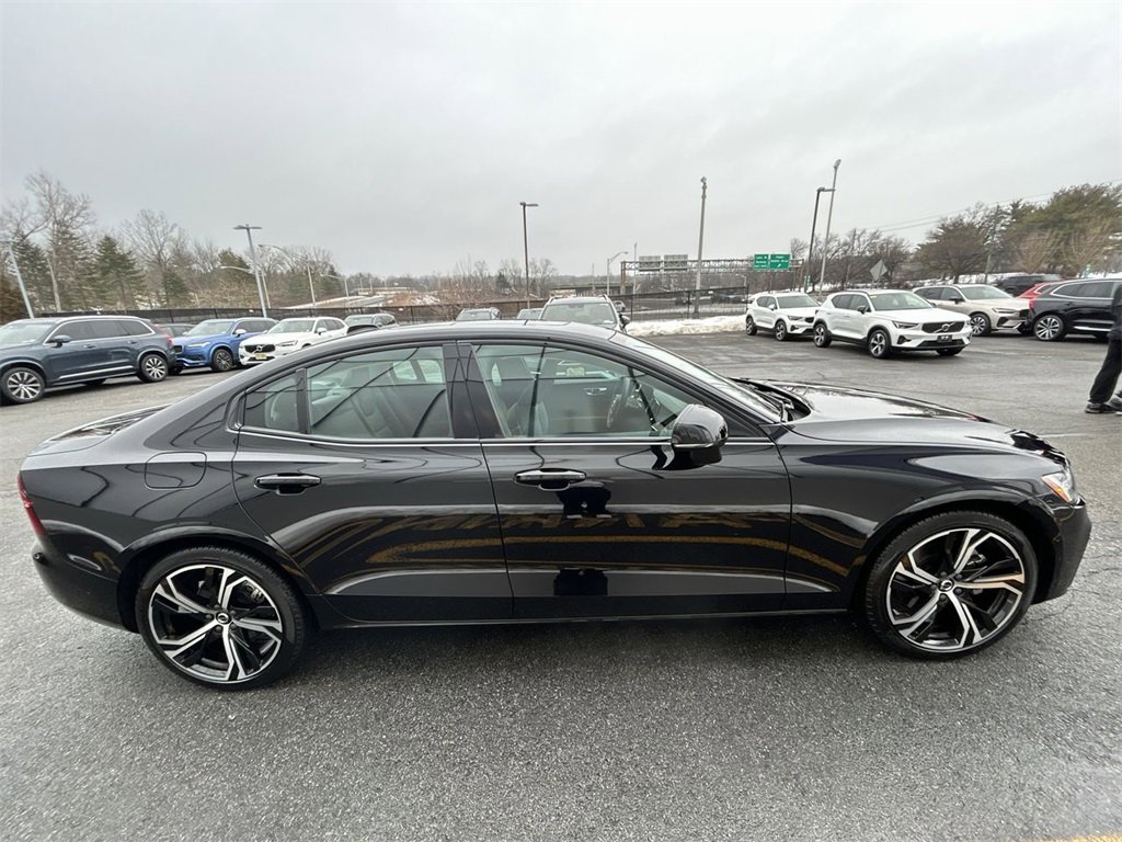 Certified 2025 Volvo S60 B5 Plus image 9