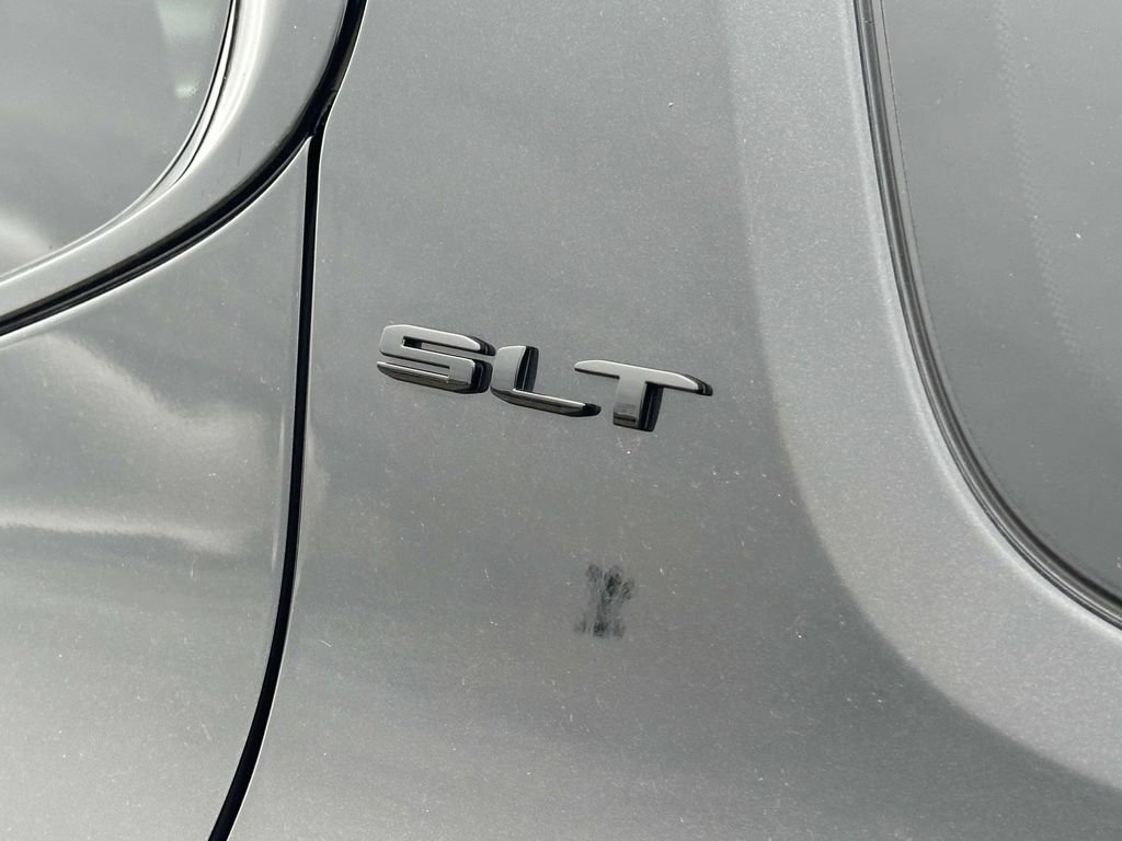 Certified 2023 GMC Acadia SLT w/ Elevation Edition image 11