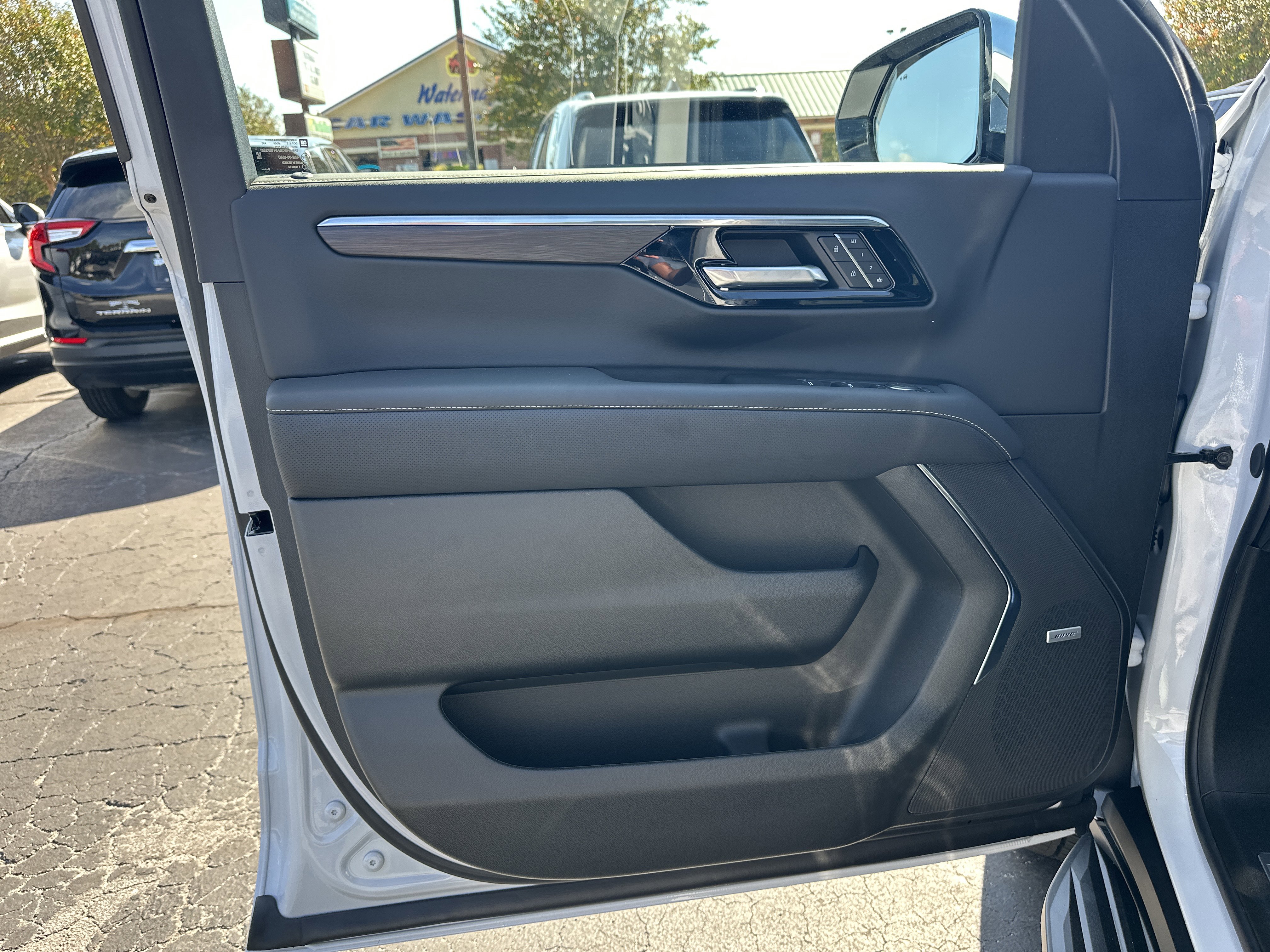 New 2026 Chevrolet Suburban Premier image 11