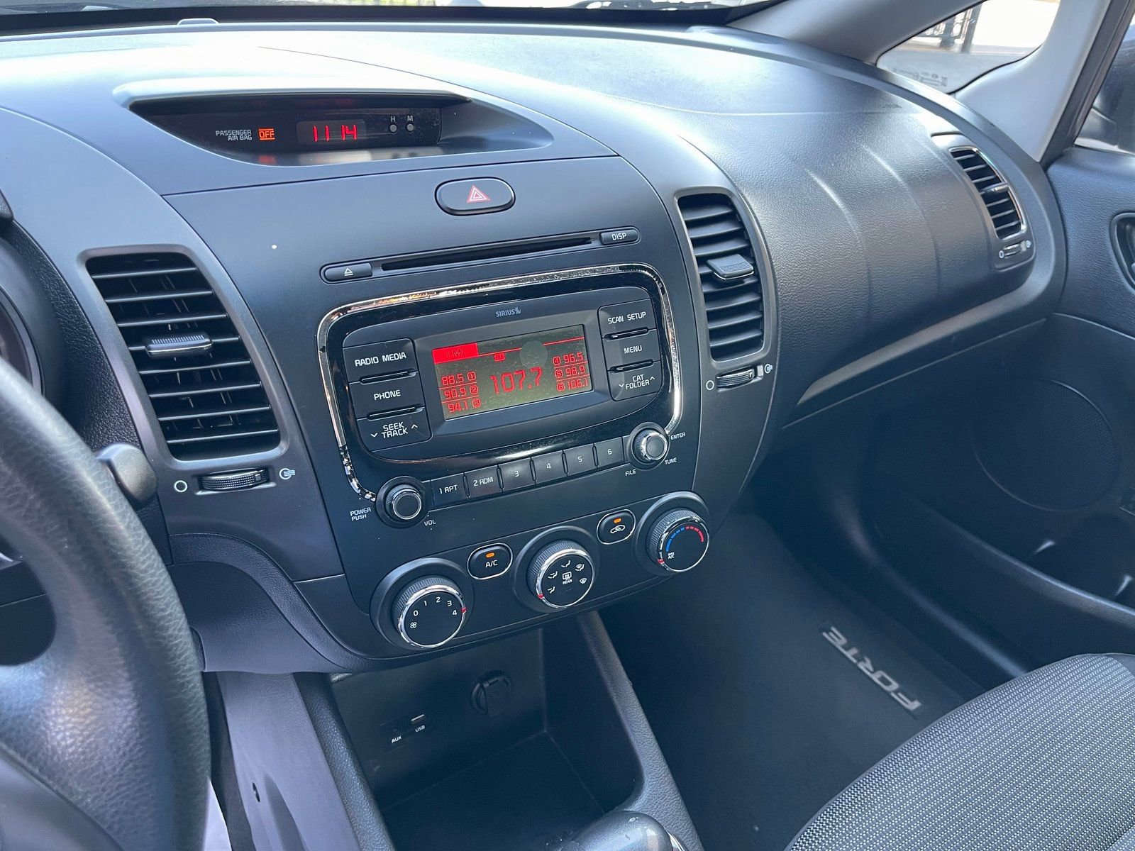 Used 2017 Kia Forte LX FWD image 22