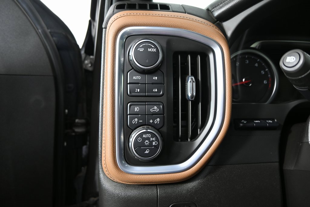 Used 2021 Chevrolet Silverado 1500 High Country w/ Technology Package image 29