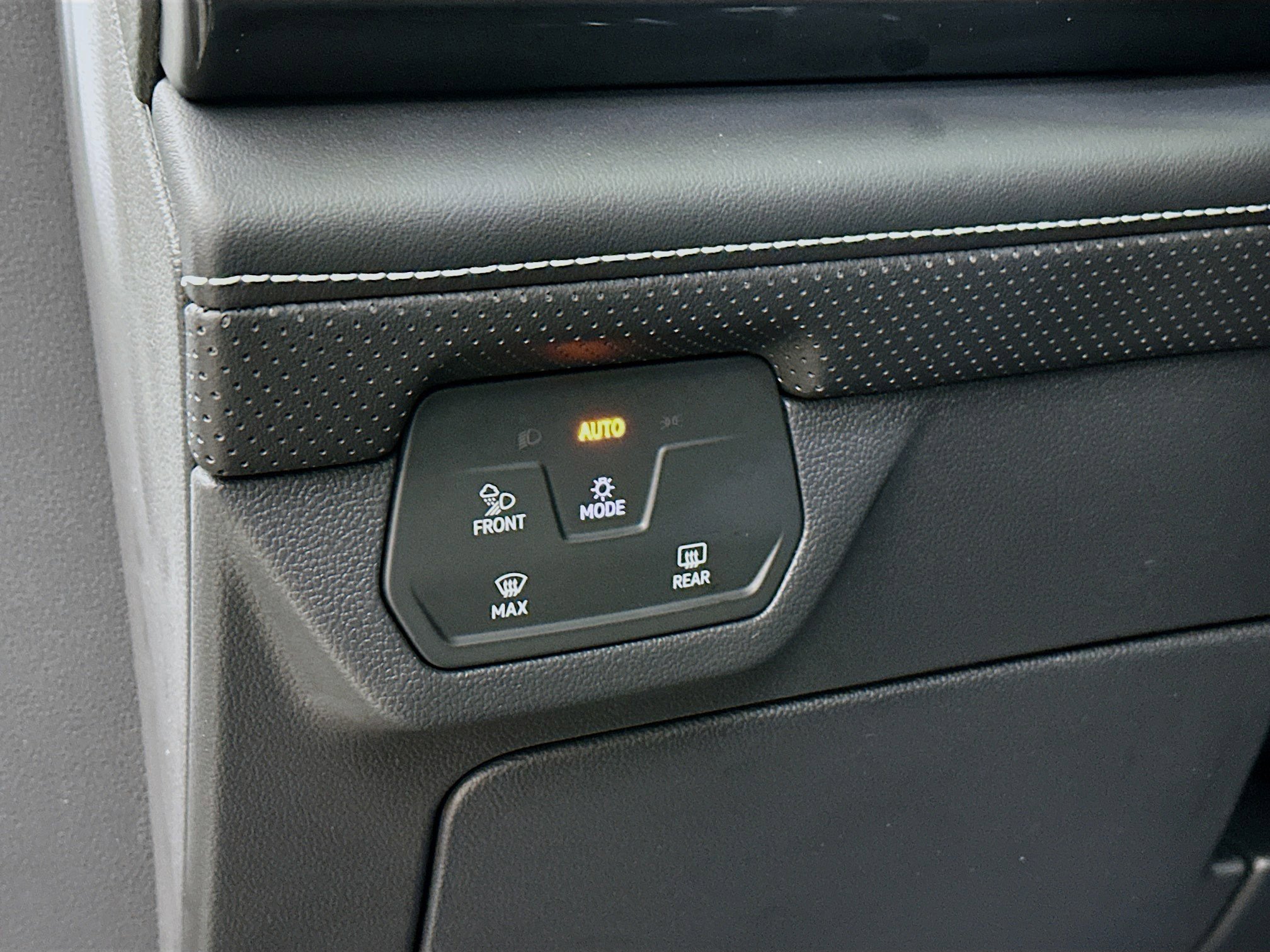 New 2026 Volkswagen Atlas SE AWD/4WD image 10