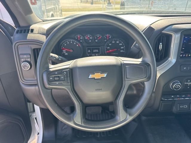 Used 2025 Chevrolet Silverado 1500 W/T image 10