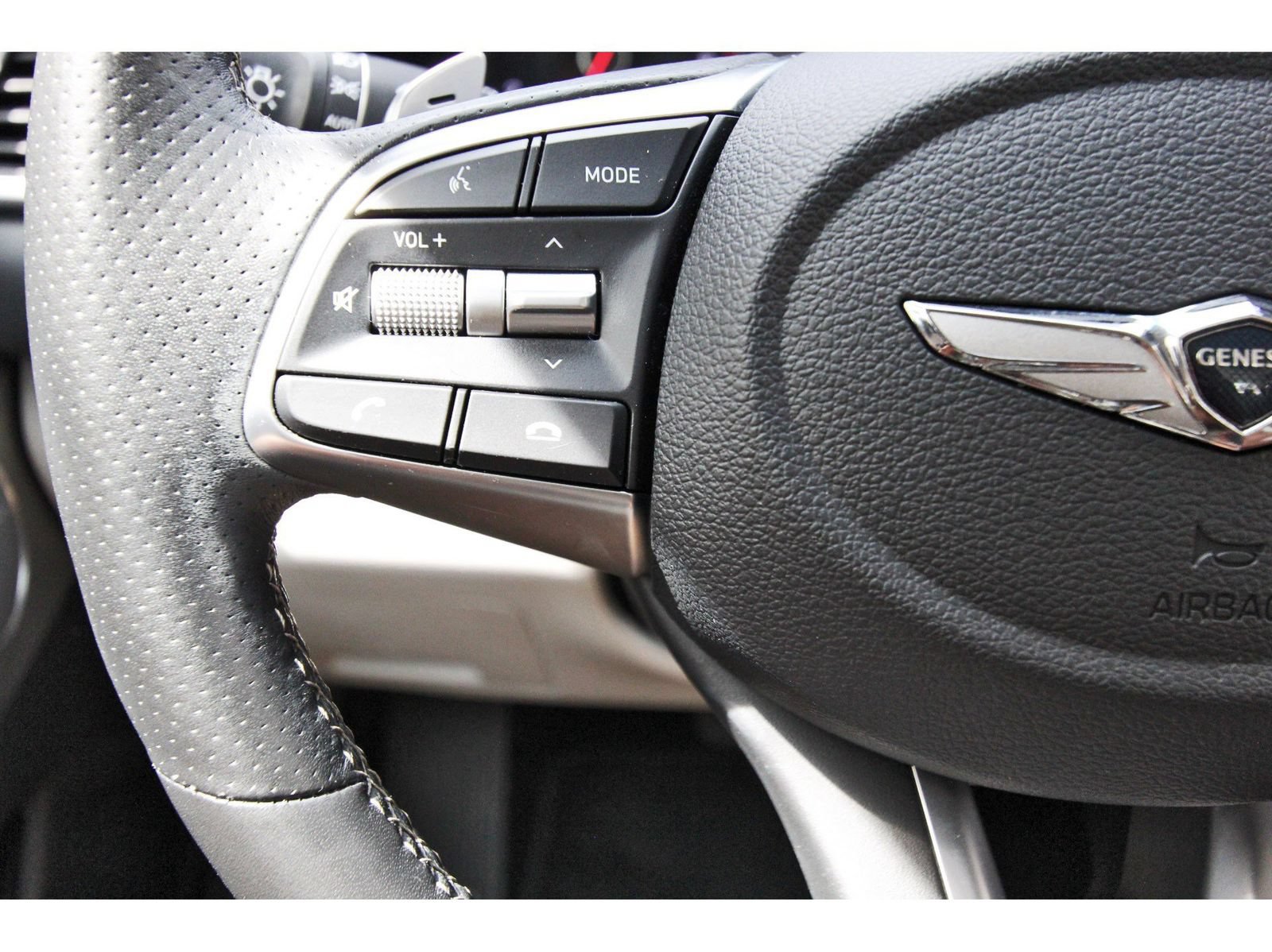 Used 2021 Genesis G70 2.0T w/ Elite Package AWD/4WD image 19